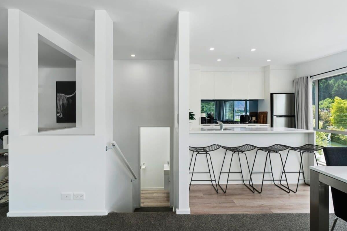 Central Queenstown Luxury 外观 照片